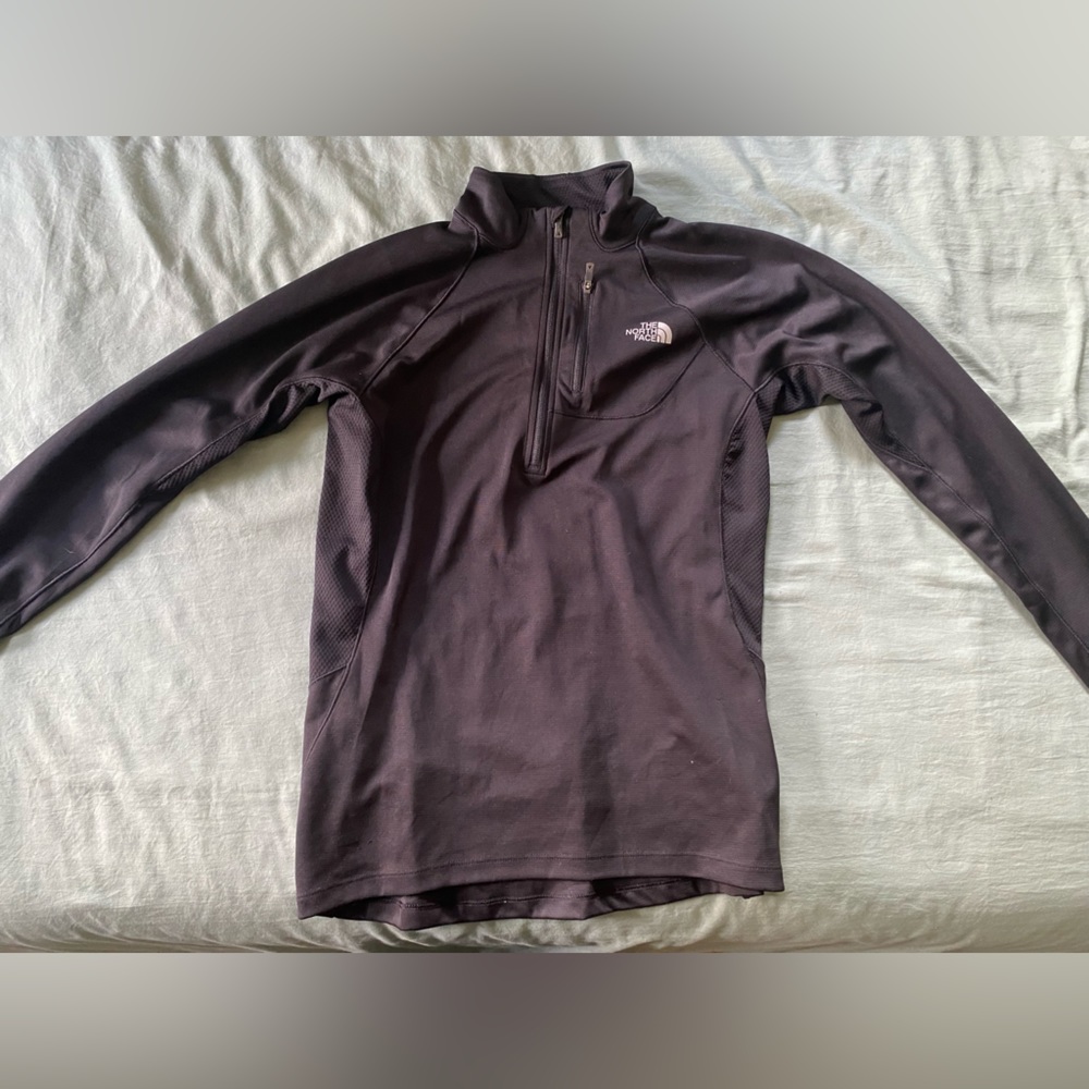 North face size medium black quarter zip